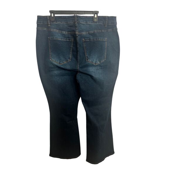 Bloomchic Bootcut Jeans - Picture 3 of 6